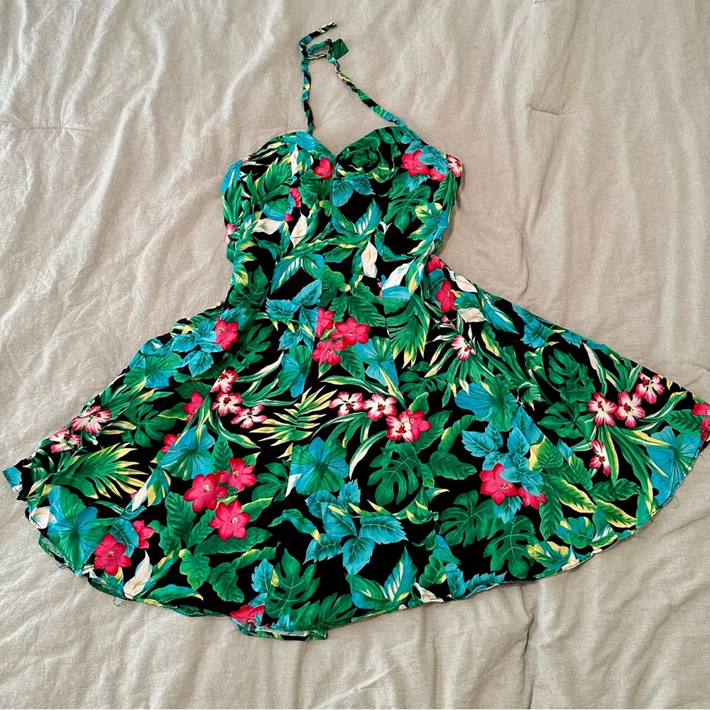 Women’s Tropical Hawaiian Pinup Halter Dress